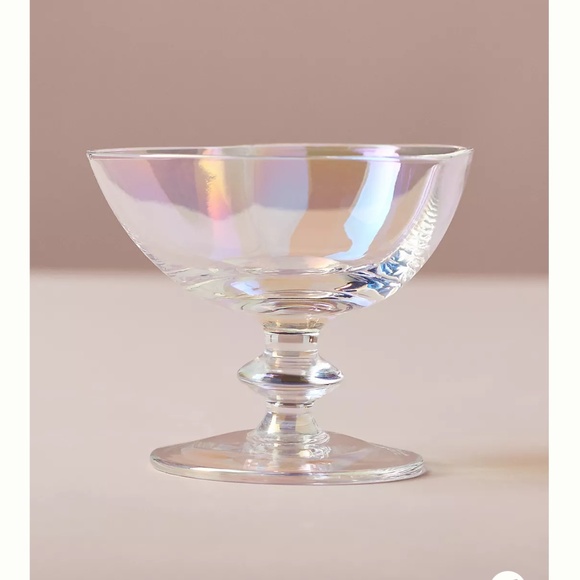 Anthropologie "Set of 4 Valeria Heart Coupe glasses in Pearl" NWT - Picture 2 of 3